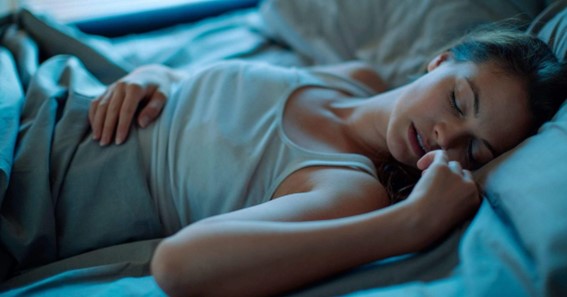 Amazing 9 Useful Tips To Help You Sleep Better