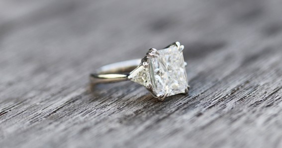 Reasons To Choose A Lab-Grown Diamond Engagement Ring