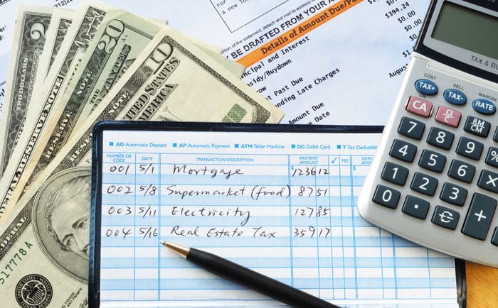 Tracking Monthly Expenses: How to Set Yourself up for Financial Success