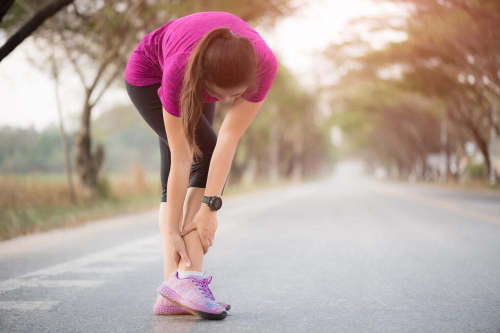 6 Ways to Prevent Leg Injuries Before They Happen