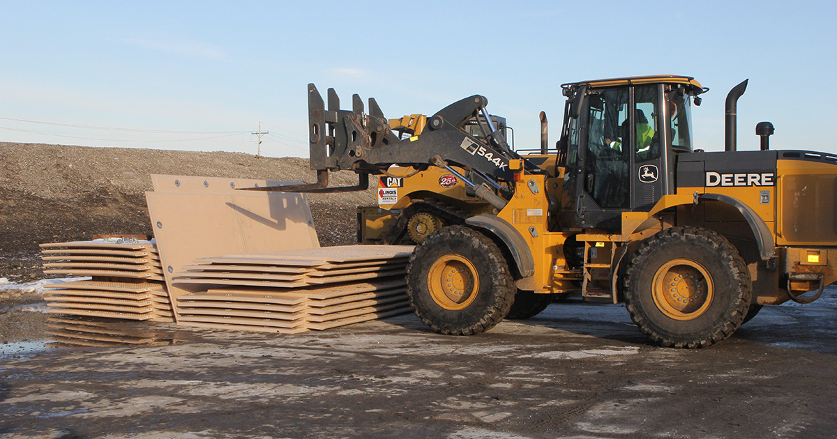 The Ultimate Guide to Choosing Heavy Equipment Ground Protection Mats