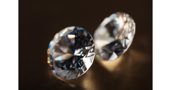 Challenges and Opportunities in Selling Lab Grown Diamonds in Hong Kong